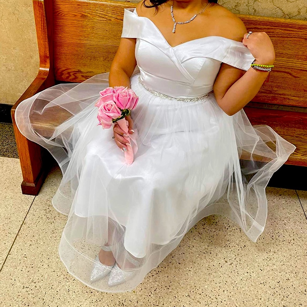 Beautiful White Tea Length Wedding Dress!